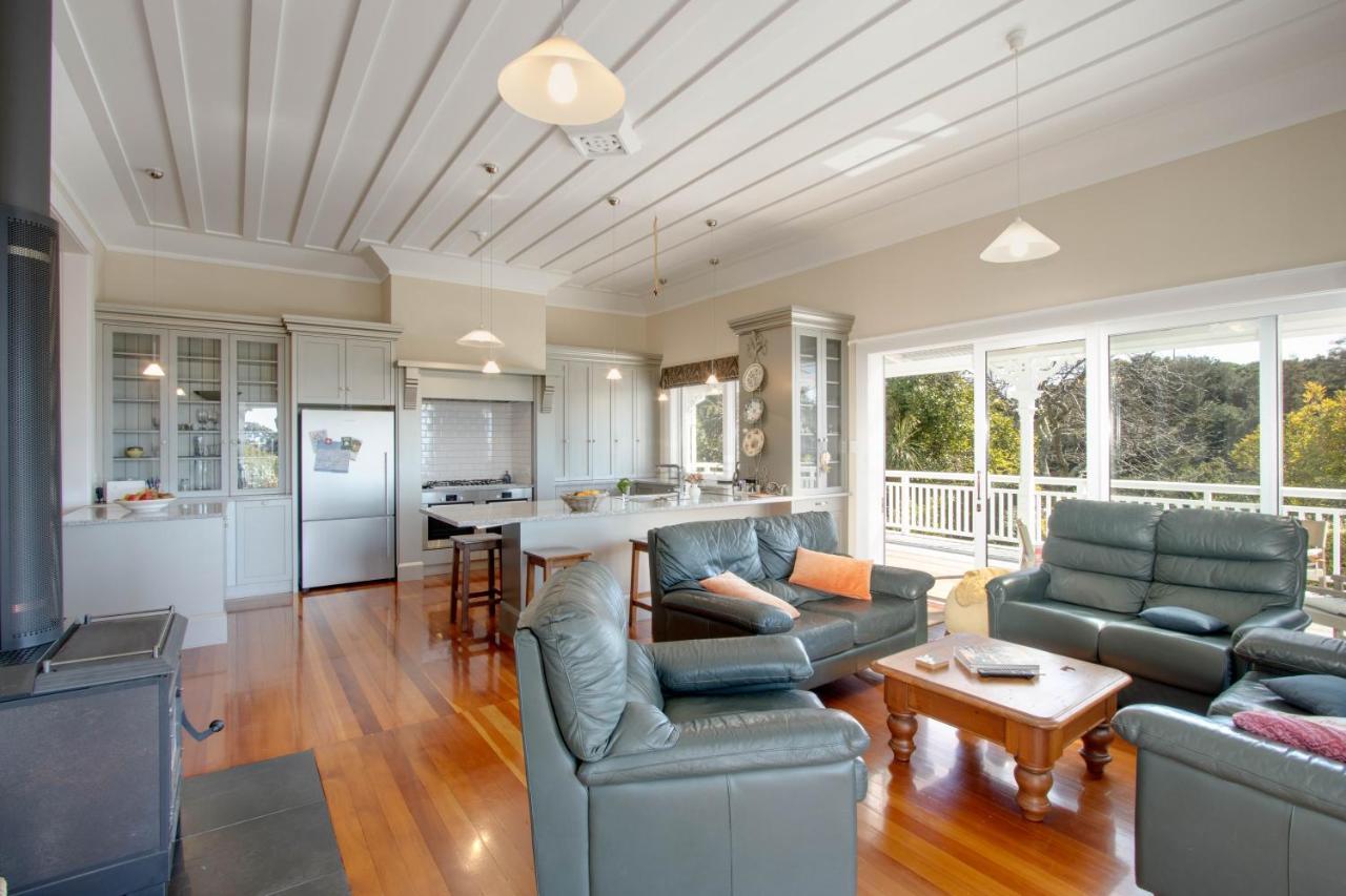 The Verandah - Napier