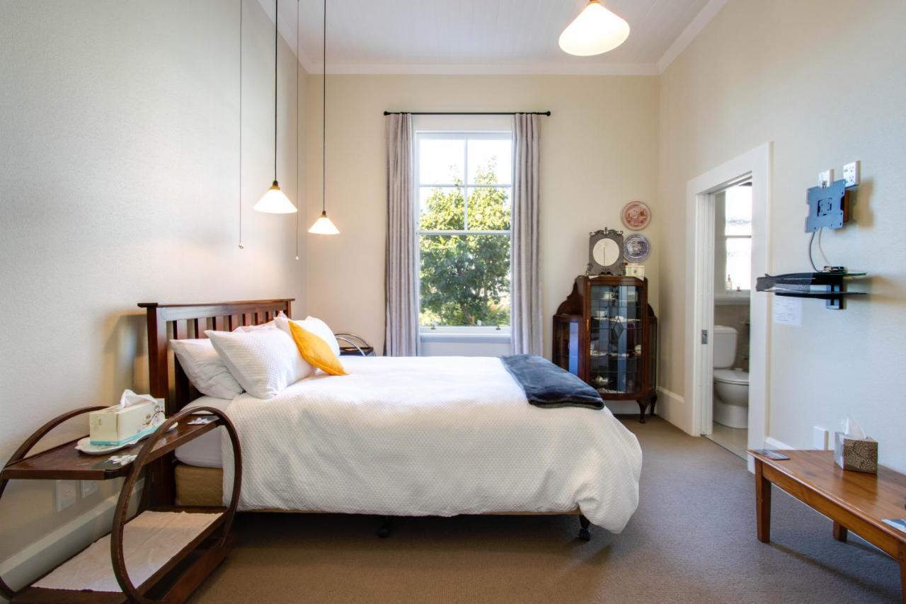 The Verandah - Napier